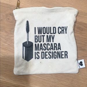 SEPHORA COLLECTION
Breakups To Make Up Bag